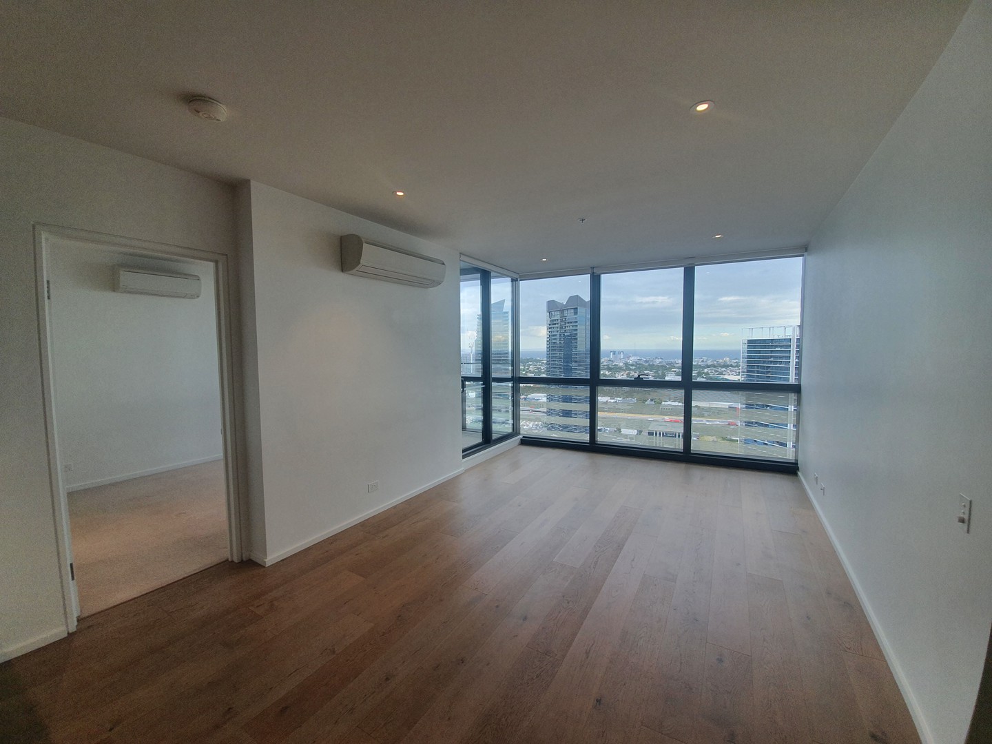 2803N/883 Collins, Docklands, VIC 3008, Docklands - Thumbnail 2