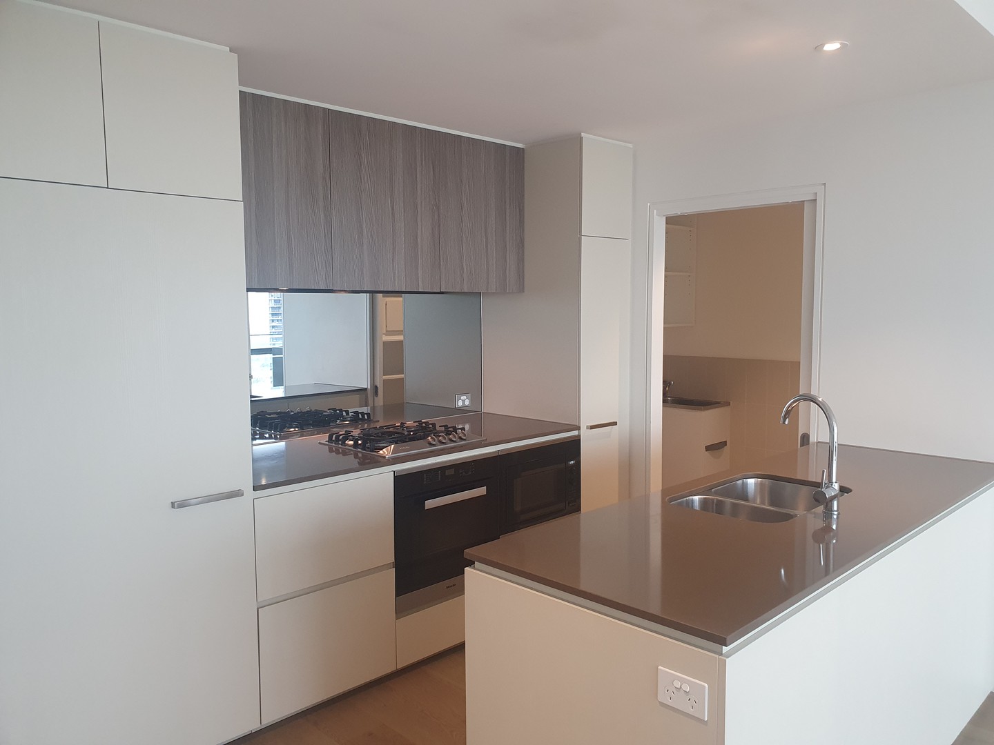 2803N/883 Collins, Docklands, VIC 3008, Docklands - Thumbnail 3