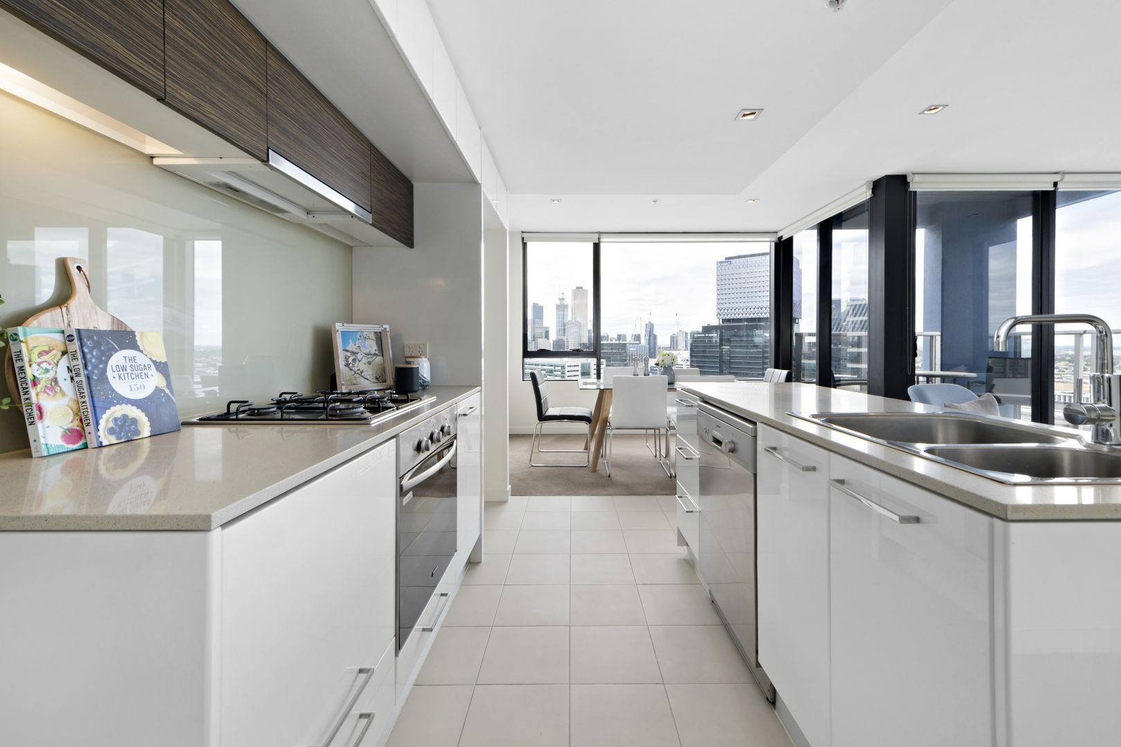 2806/100 Harbour  Esplanade, Docklands, VIC 3008, Docklands - Thumbnail 3