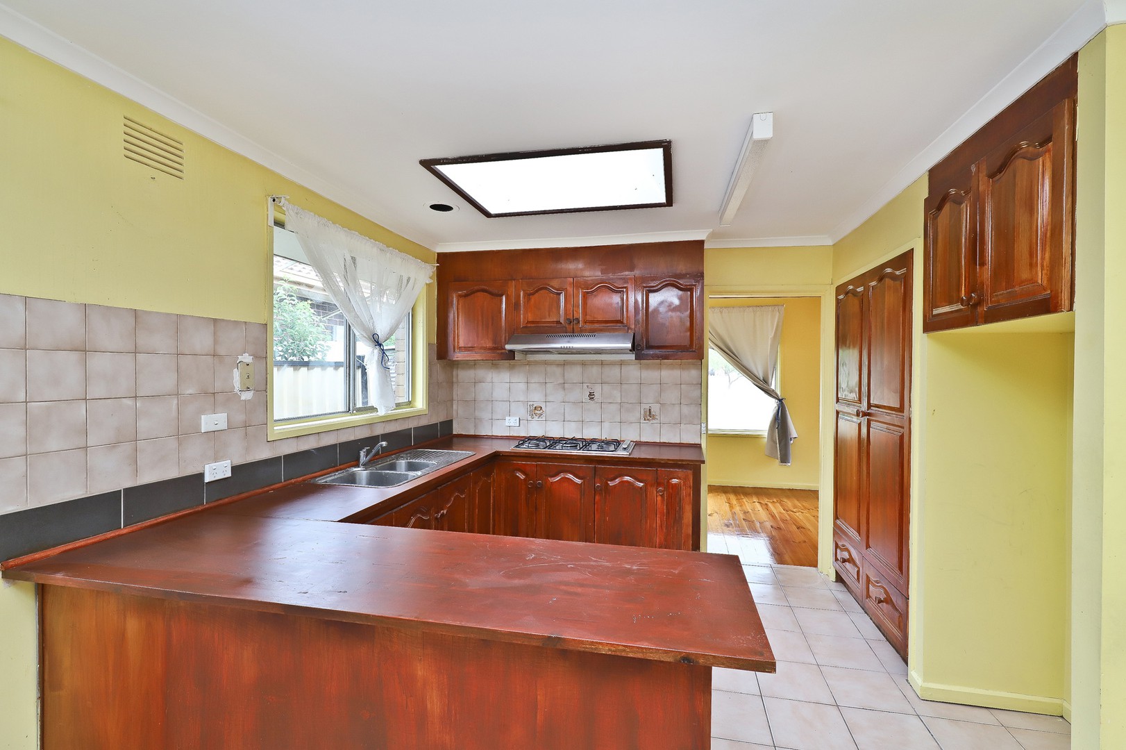 282 Sunshine Avenue, Kealba, VIC 3021, Kealba - Thumbnail 4