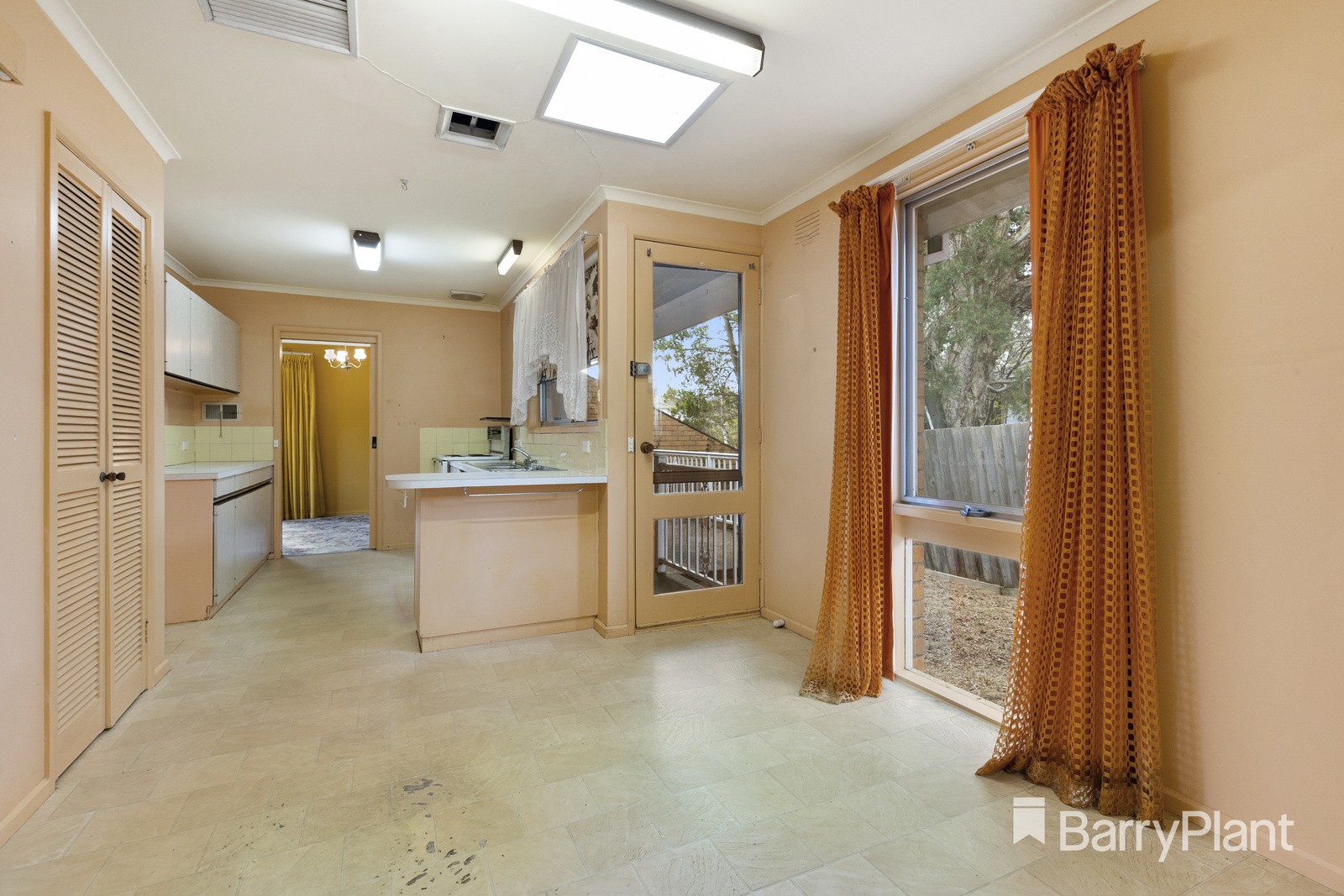284 Lum Road, Wheelers Hill, VIC 3150, Wheelers Hill - Thumbnail 6