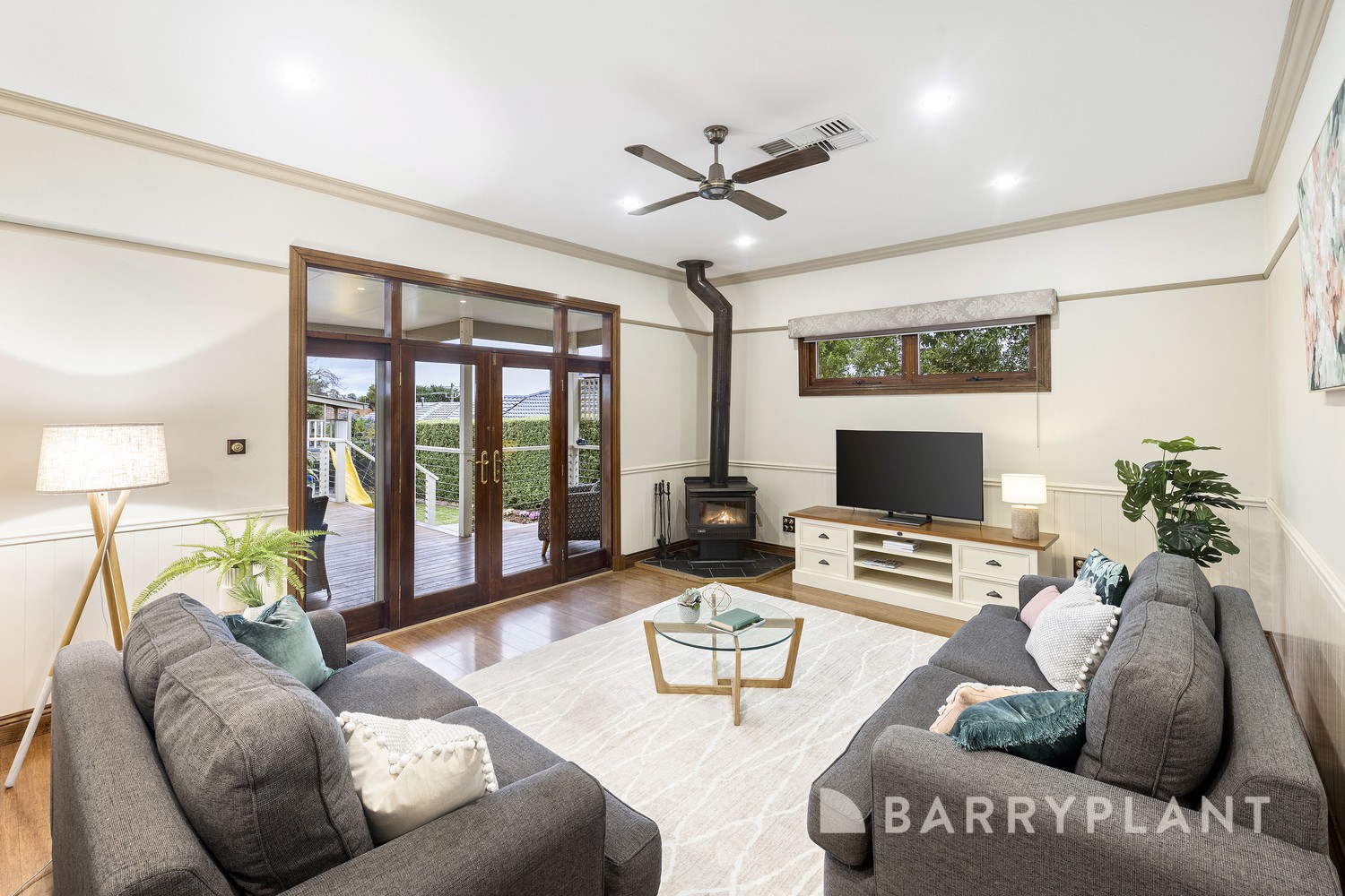 286 Nell Street West, Watsonia, VIC 3087 - Thumbnail 2 - 11/04/2024