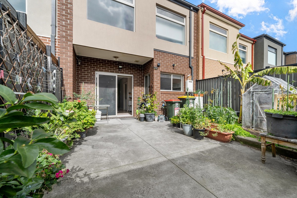 29 Bentham Street, Roxburgh Park, VIC 3064, Roxburgh Park - Thumbnail 3