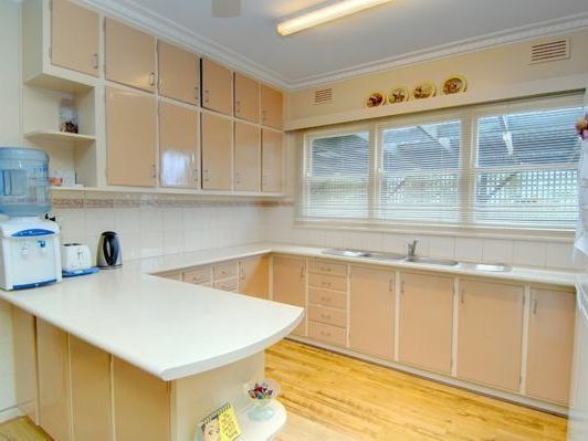 29 Birdwood Avenue, Sebastopol, VIC 3356 - Thumbnail 2 - 07/02/2022