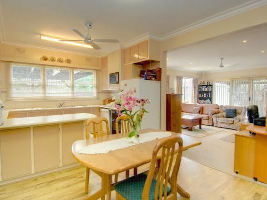 29 Birdwood Avenue, Sebastopol, VIC 3356, Sebastopol - Thumbnail 4