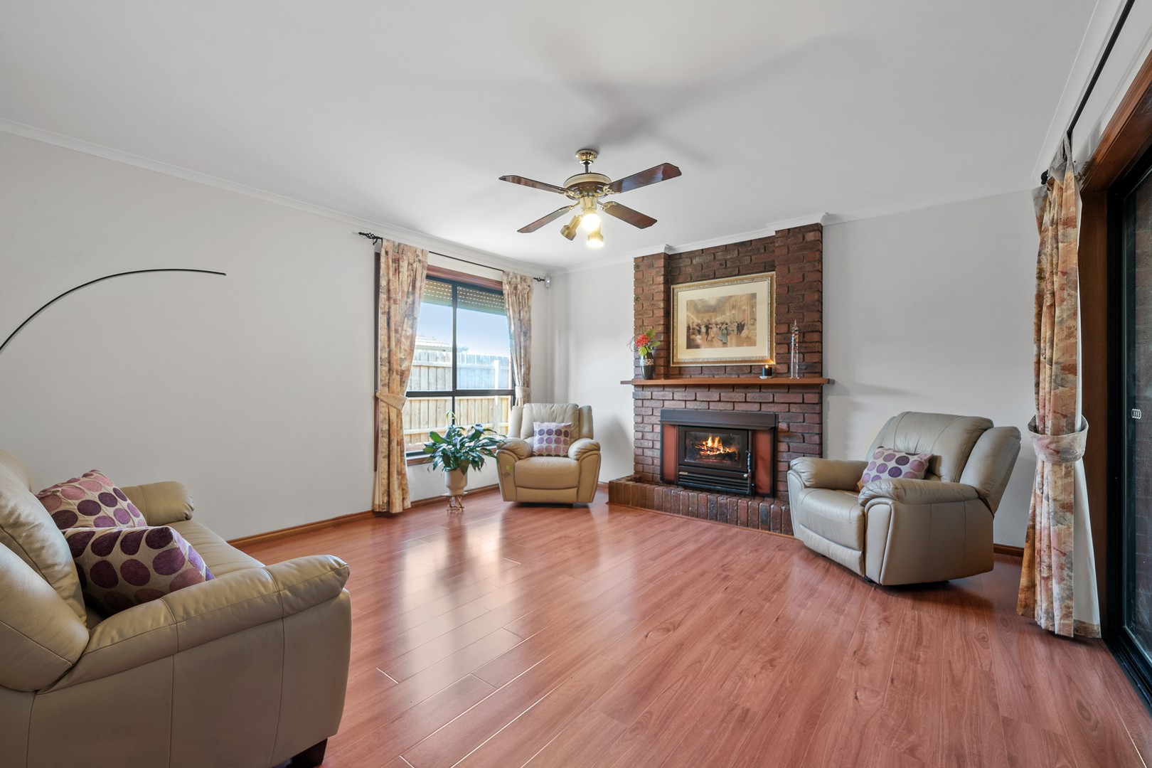 29 Bond Drive, Taylors Lakes, VIC 3038, Taylors Lakes - Thumbnail 3