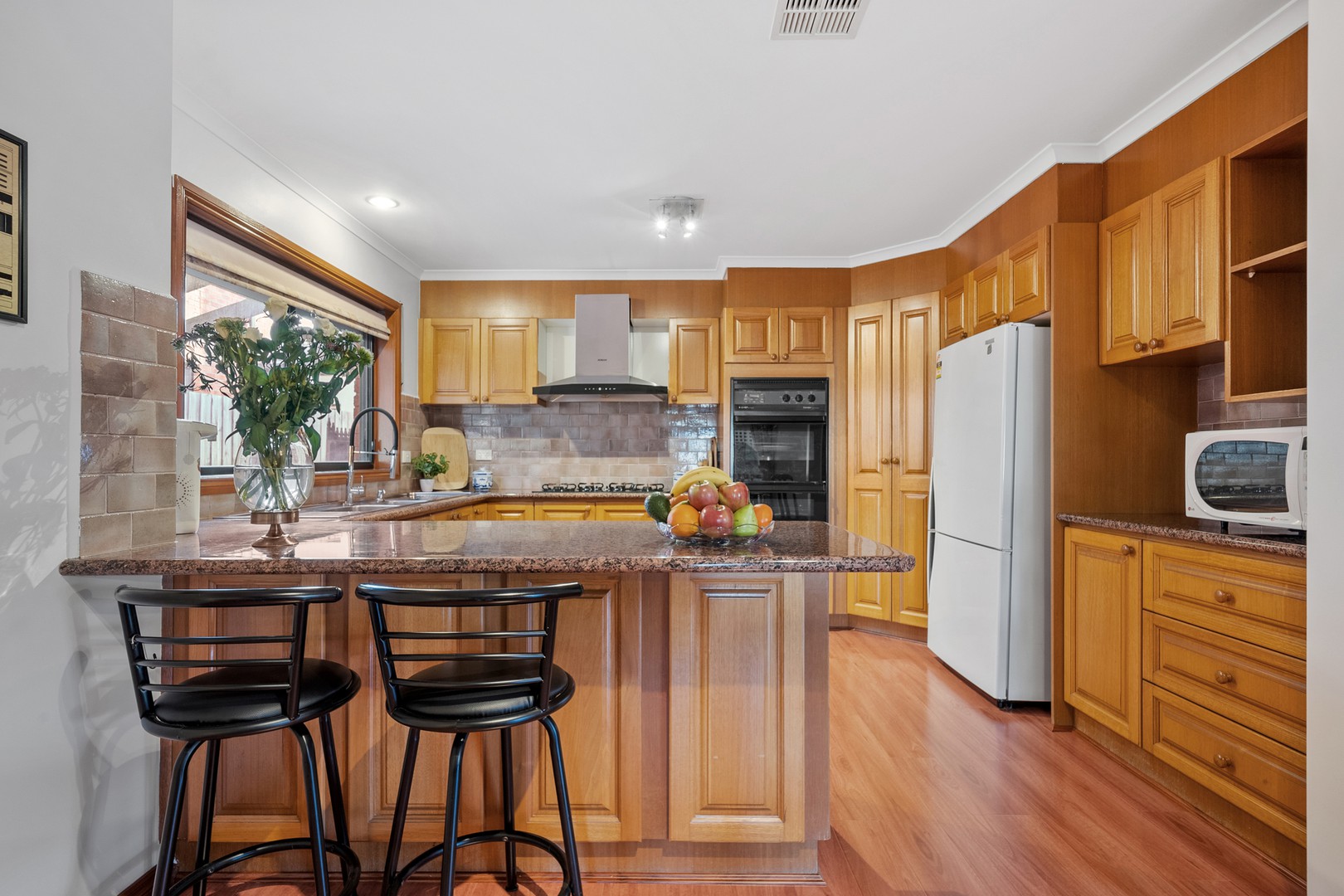 29 Bond Drive, Taylors Lakes, VIC 3038, Taylors Lakes - Thumbnail 4