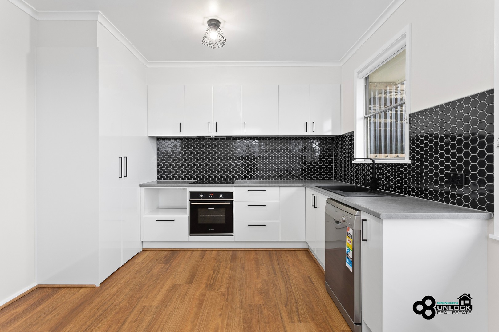 29 Byrne Street, Leongatha, VIC 3953, Leongatha - Thumbnail 4