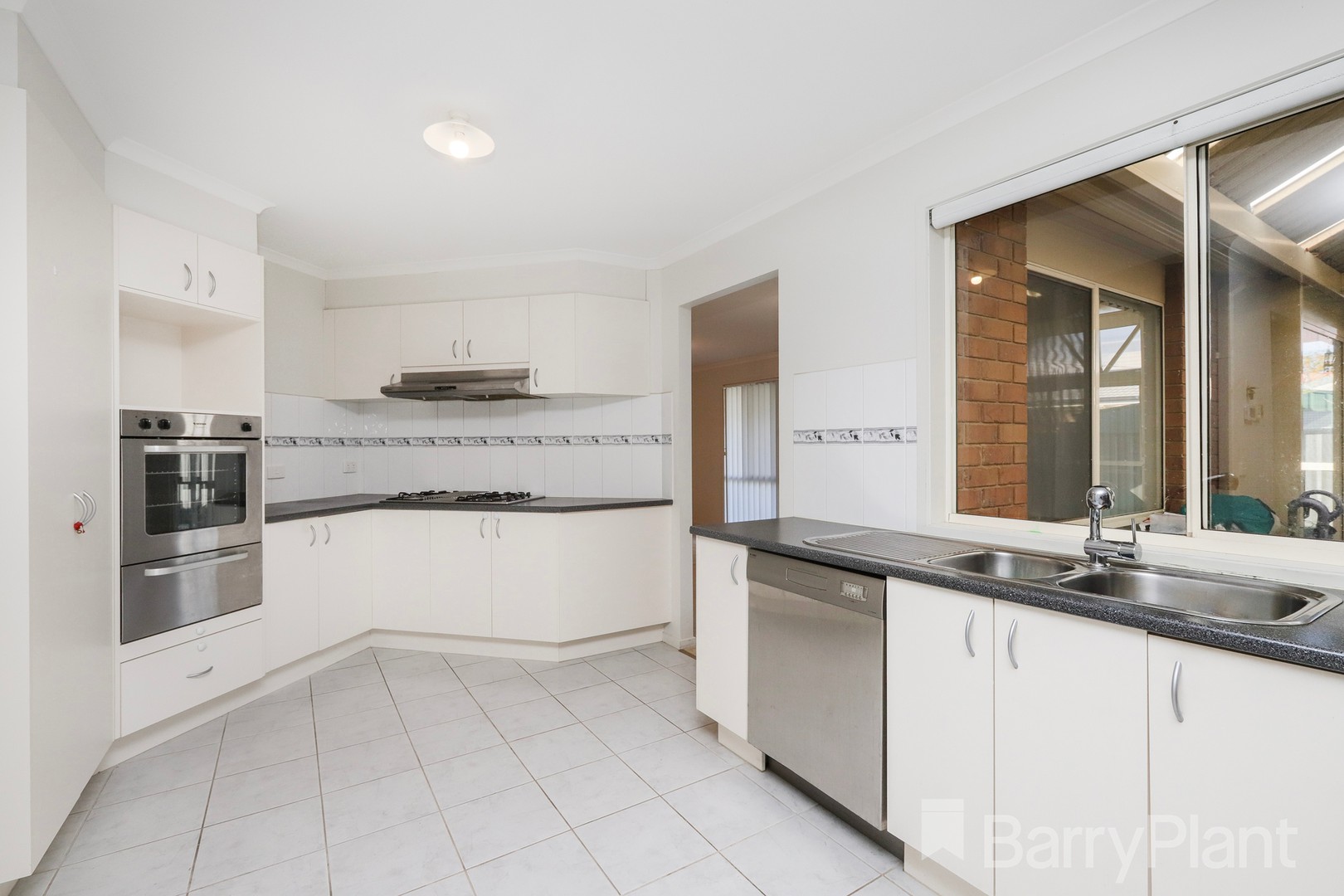 29 Capesthorne Drive, Derrimut, VIC 3026, Derrimut - Thumbnail 5