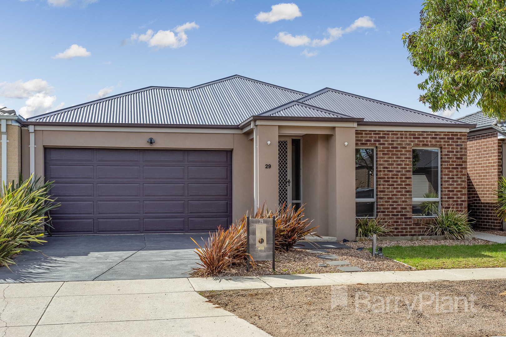 29 Caspian Circuit, Point Cook, VIC 3030, Point Cook - Thumbnail 2