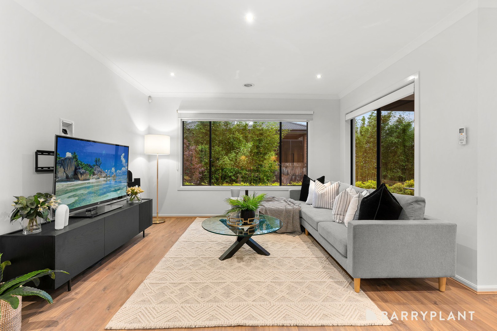 29 Cliveden Drive, Officer, VIC 3809, Officer - Thumbnail 7
