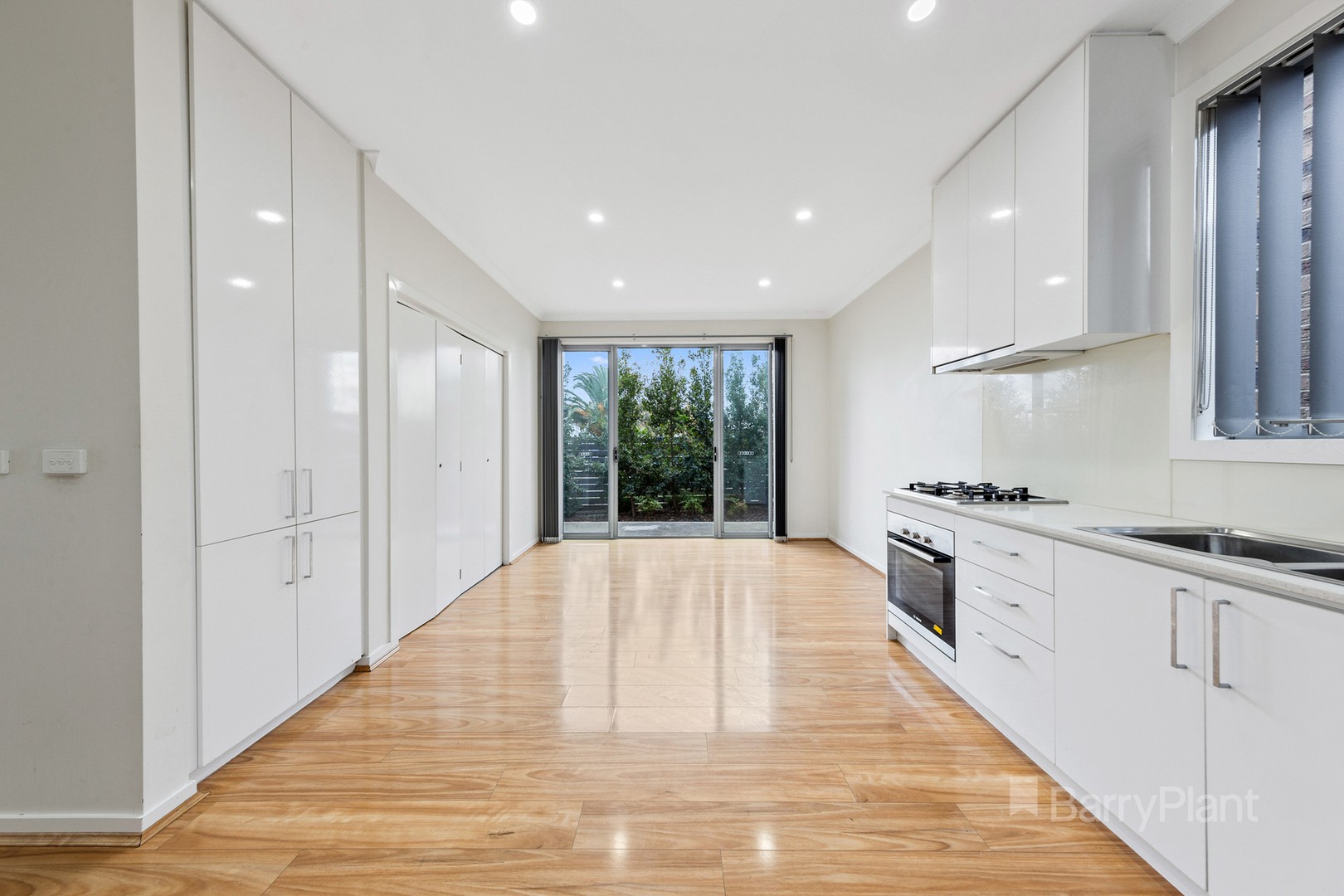 29 Cowra Avenue, St Albans, VIC 3021, St Albans - Thumbnail 5