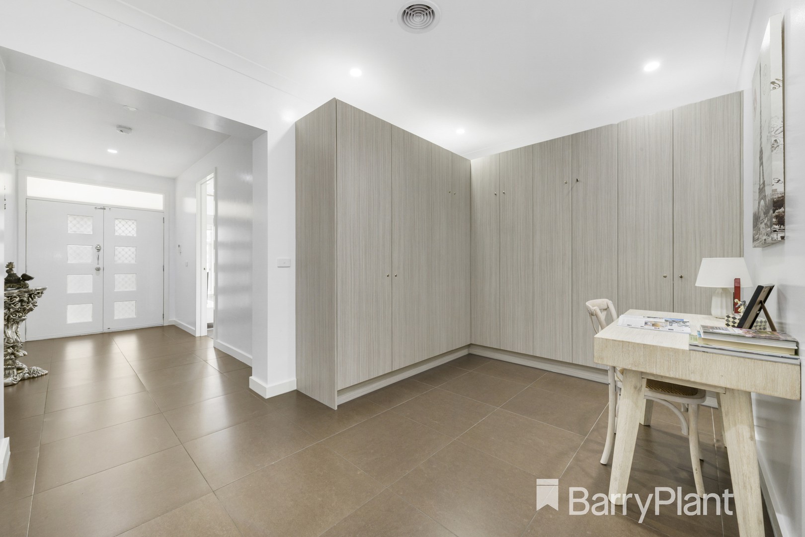 29 Damask Drive, Tarneit, VIC 3029, Tarneit - Thumbnail 2