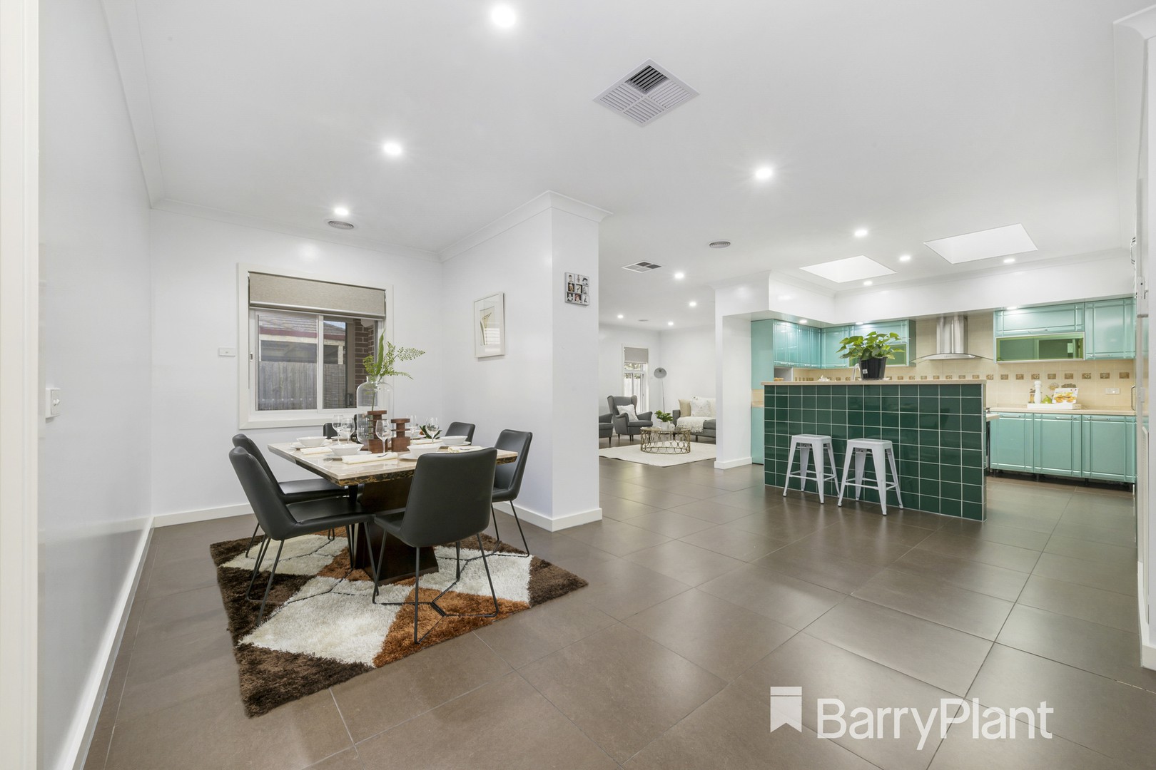 29 Damask Drive, Tarneit, VIC 3029, Tarneit - Thumbnail 8