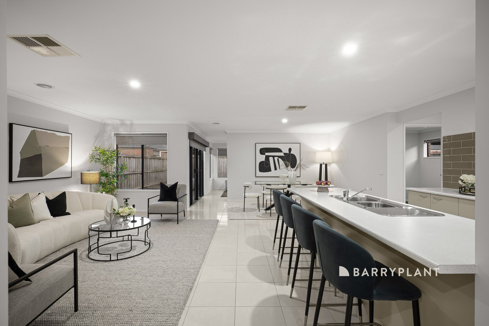 29 Denton Drive, Officer, VIC 3809 - Thumbnail 2 - 09/10/2026