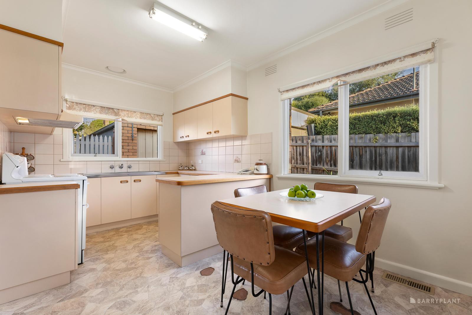 29 Diana Drive, Blackburn North, VIC 3130, Blackburn North - Thumbnail 3