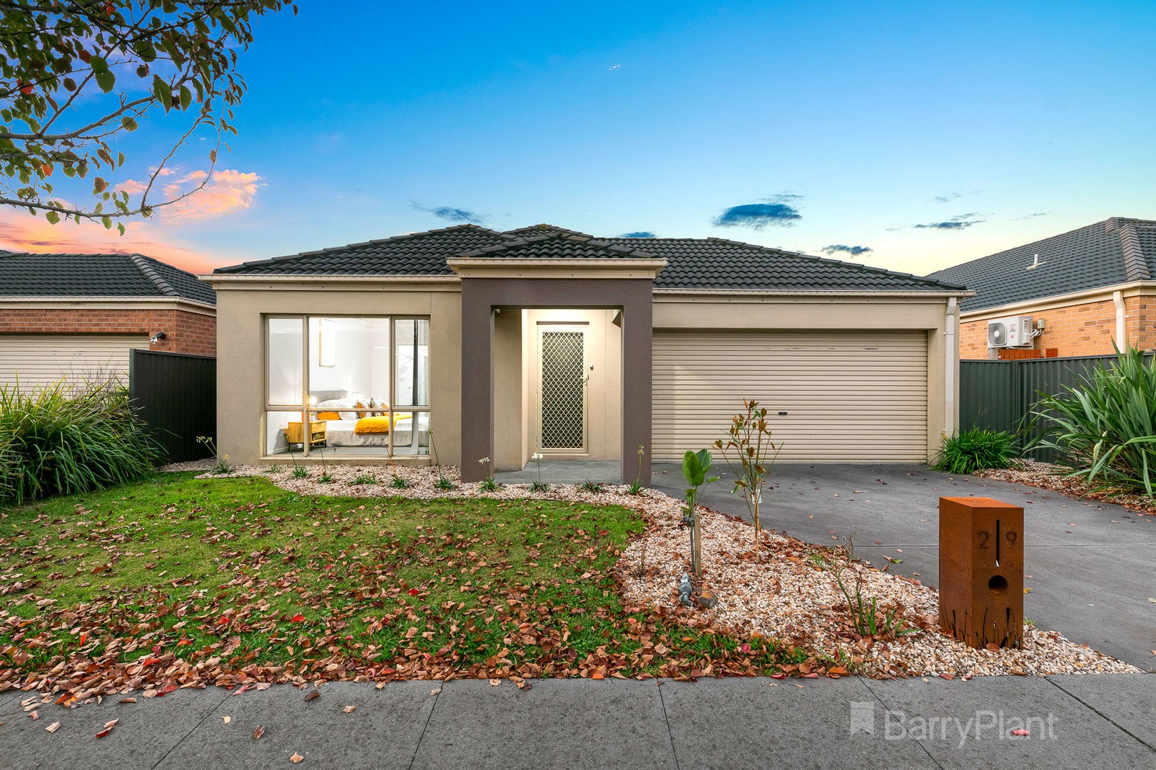 29 Everly Circuit, Pakenham, VIC 3810, Pakenham - Thumbnail 2