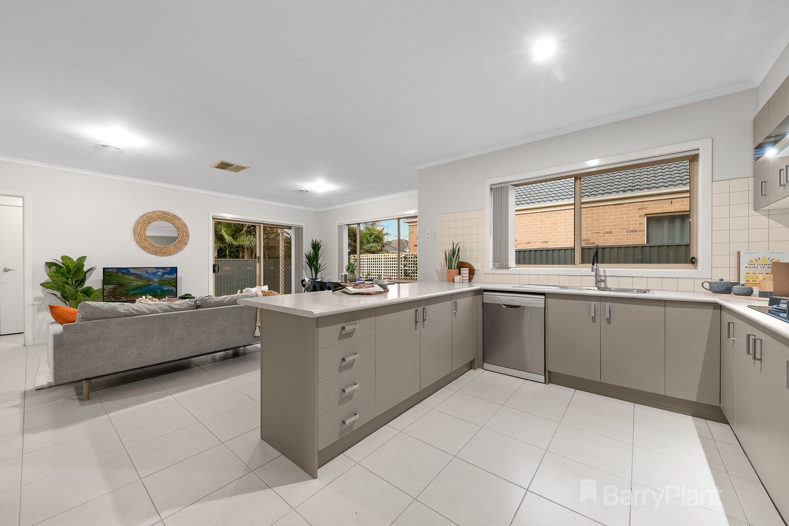 29 Everly Circuit, Pakenham, VIC 3810, Pakenham - Thumbnail 6