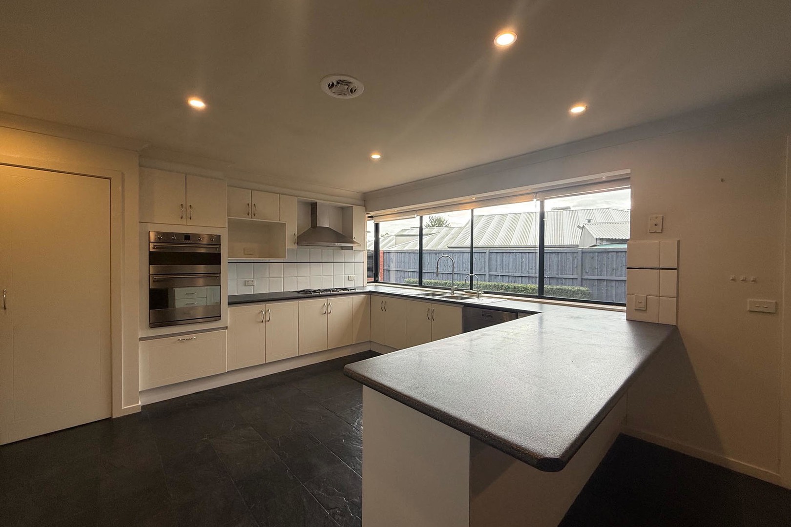 29 Fastnet Drive, Taylors Lakes, VIC 3038 - Thumbnail 1 - 04/08/2026