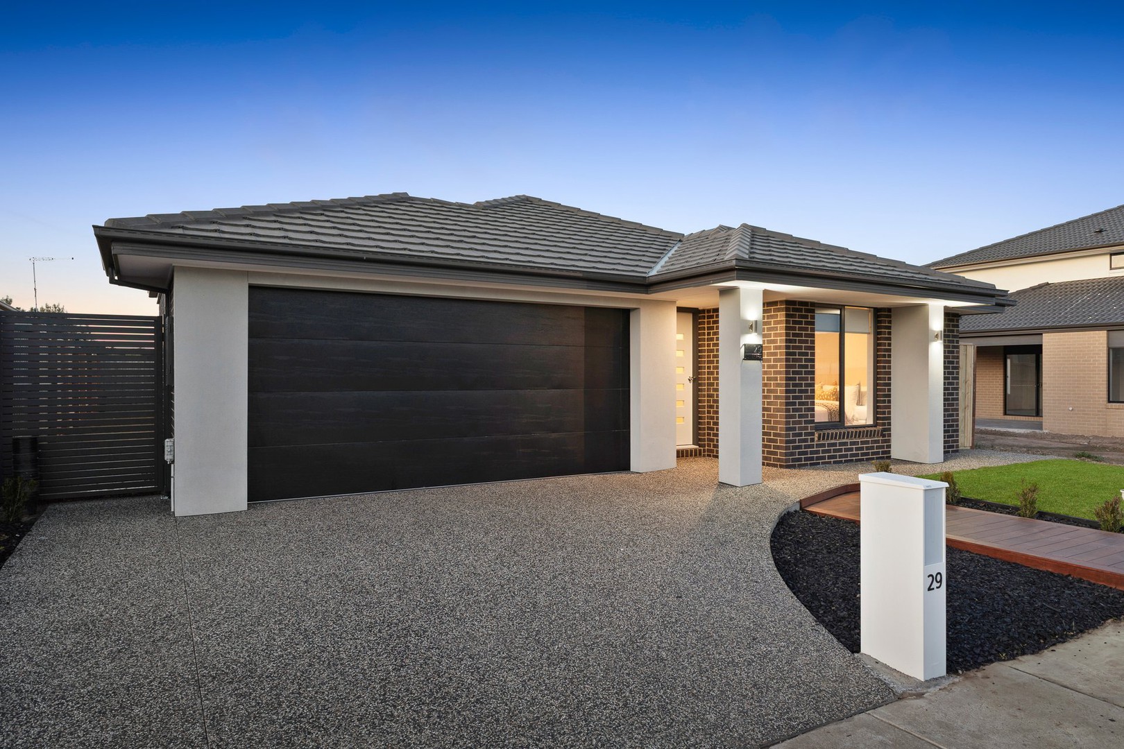 29 Fountain Road, Pakenham, VIC 3810 - Thumbnail 1 - 28/10/2026