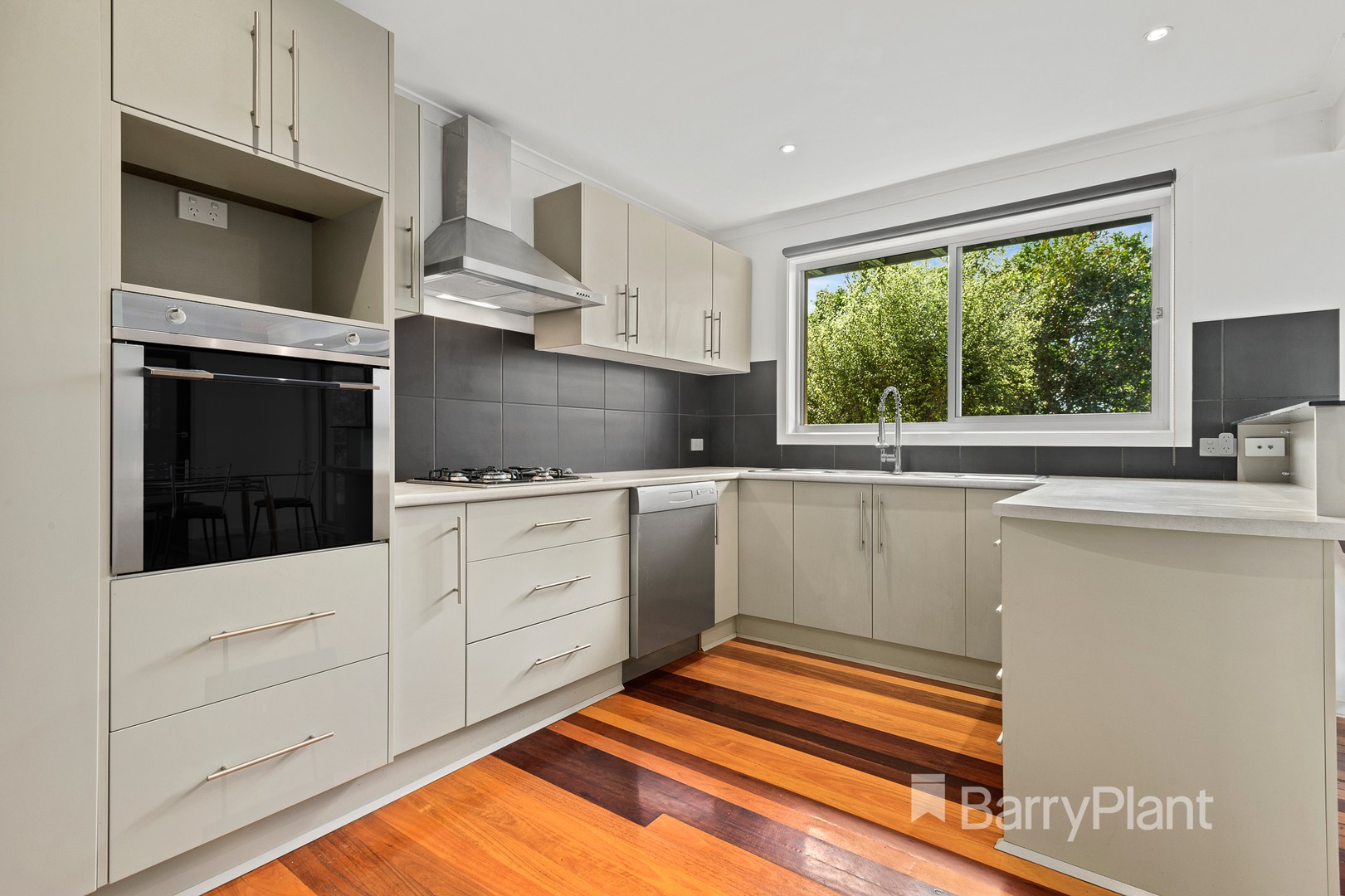 29 Fraser StreetDiamond Creek, VIC 3089  - Leased, Diamond Creek - Thumbnail 2