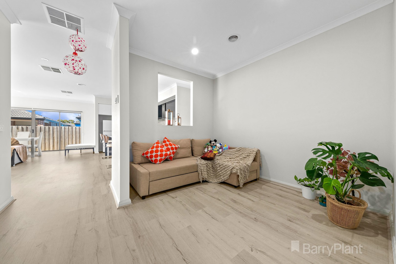29 Gemma Street, Cranbourne East, VIC 3977, Cranbourne East - Thumbnail 4