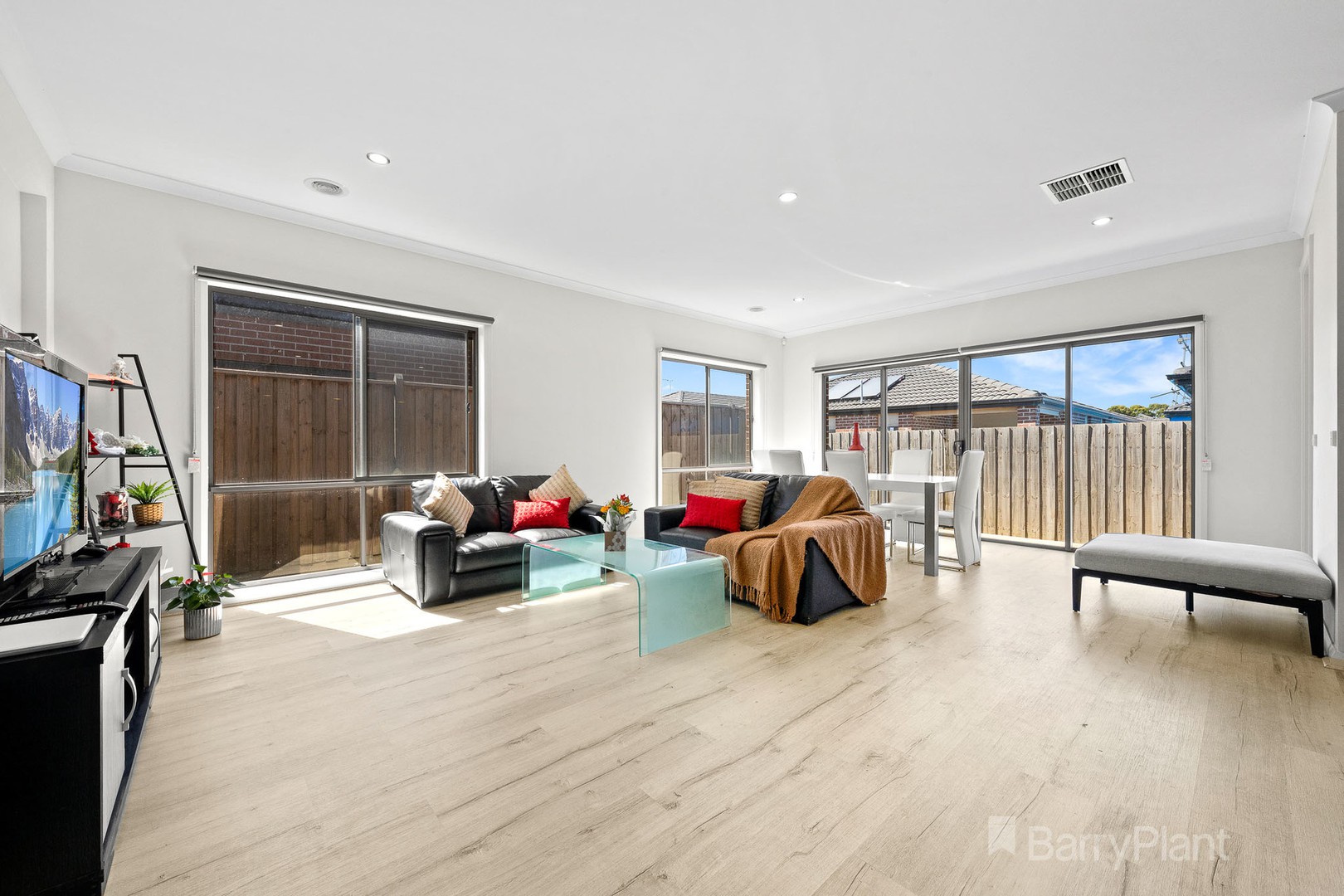 29 Gemma Street, Cranbourne East, VIC 3977, Cranbourne East - Thumbnail 5