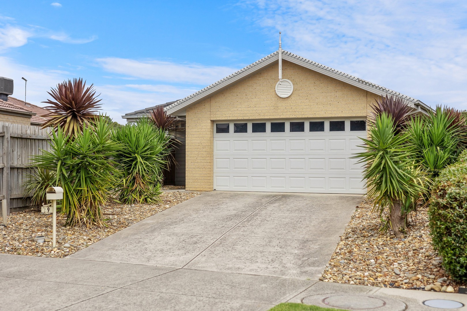 29 Goshawk Drive, Pakenham, VIC 3810, Pakenham - Thumbnail 2