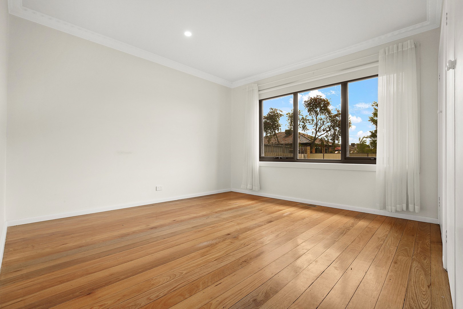 29 Gourock Street, Reservoir, VIC 3073, Reservoir - Thumbnail 6