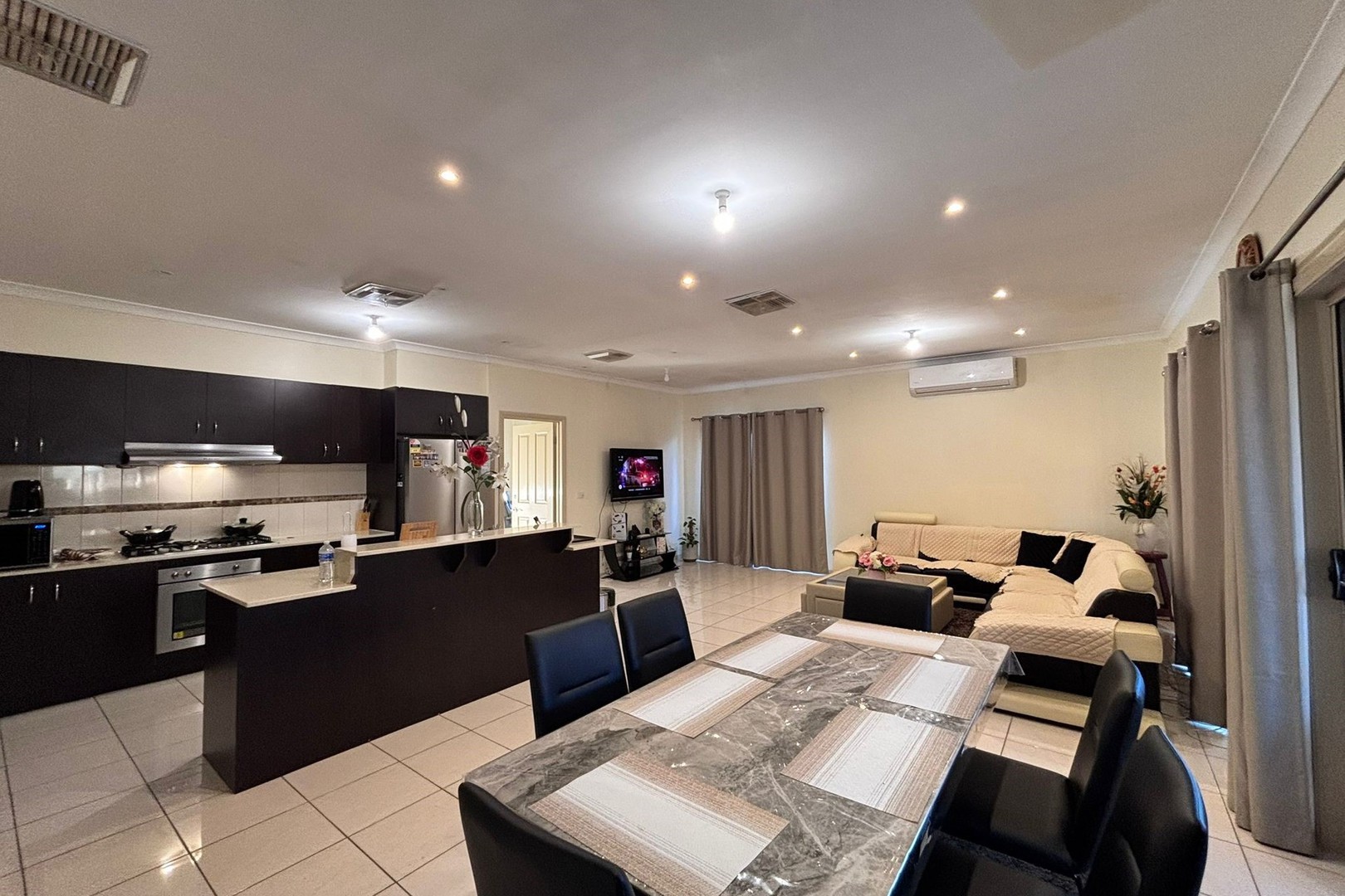 29 Hamilton Street, Craigieburn, VIC 3064, Craigieburn - Thumbnail 3