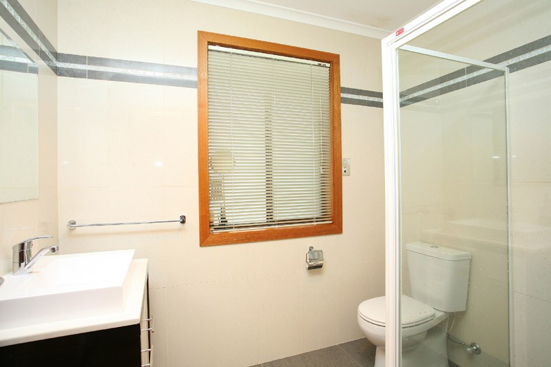 29 Hampshire Road, Sunshine, VIC 3020, Sunshine - Thumbnail 2
