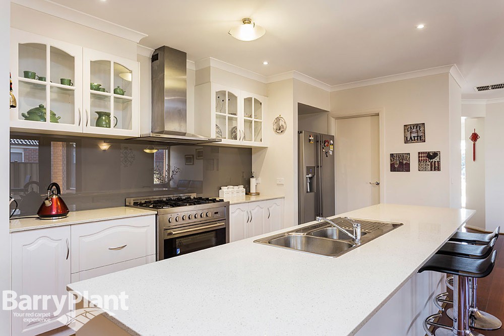 29 Hardwick Road, Point Cook, VIC 3030, Point Cook - Thumbnail 2