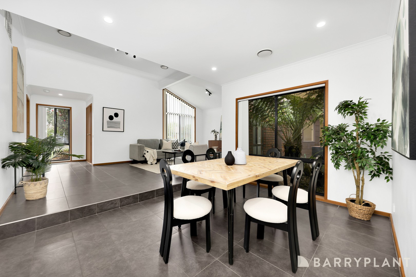 29 Hawkes Drive, Mill Park, VIC 3082, Mill Park - Thumbnail 4