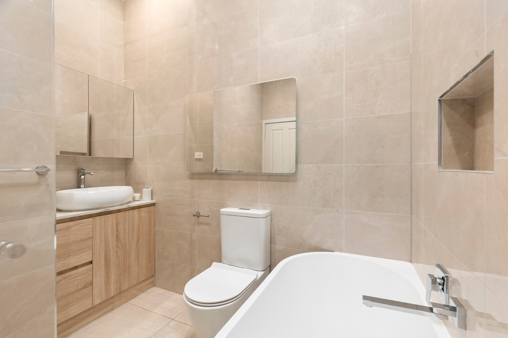 29 Highlands Avenue, Airport West, VIC 3042, Airport West - Thumbnail 7