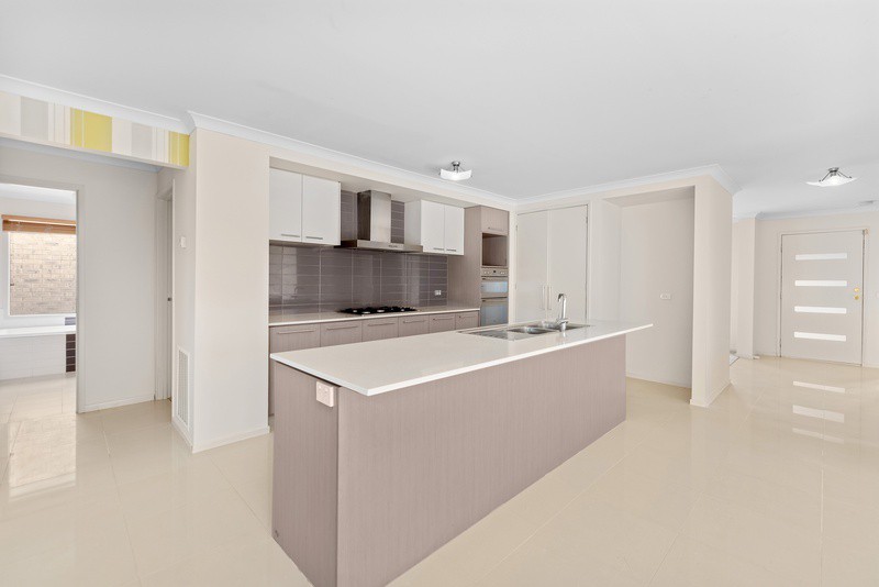 29 Howards Way, Point Cook, VIC 3030, Point Cook - Thumbnail 3