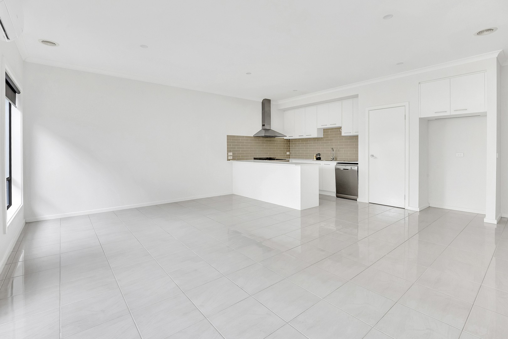 29 Jacka Street, Mickleham, VIC 3064, Mickleham - Thumbnail 4