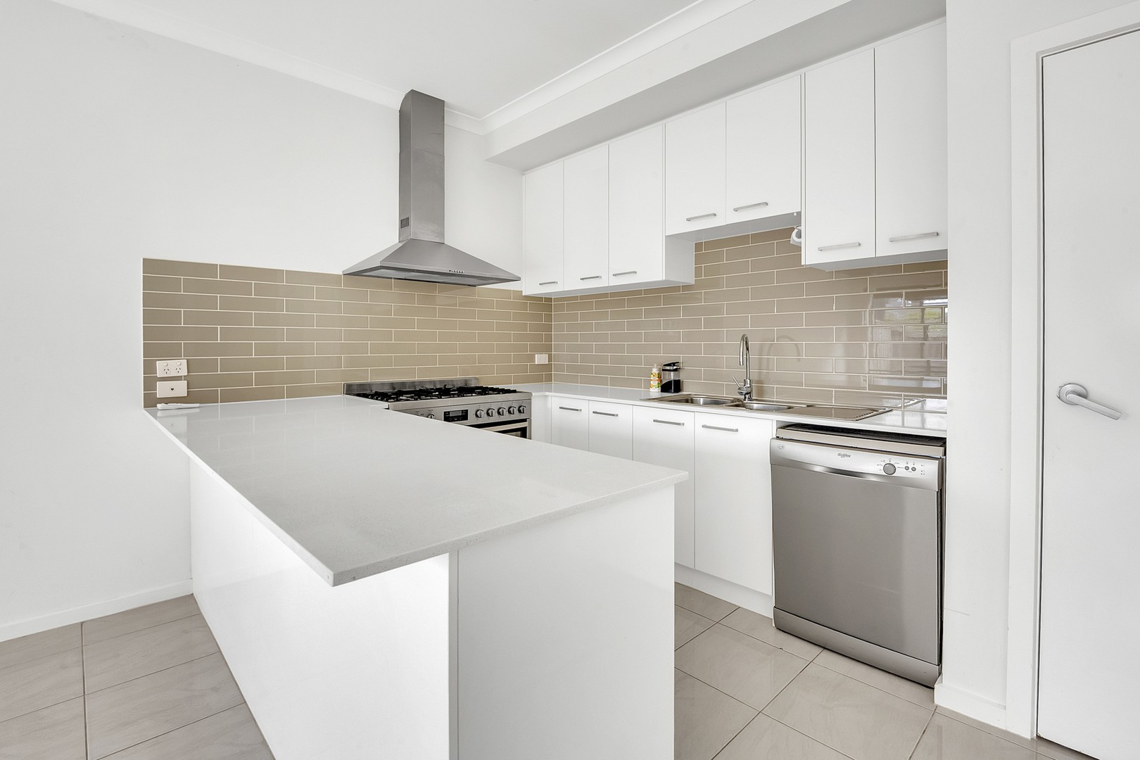 29 Jacka Street, Mickleham, VIC 3064, Mickleham - Thumbnail 2