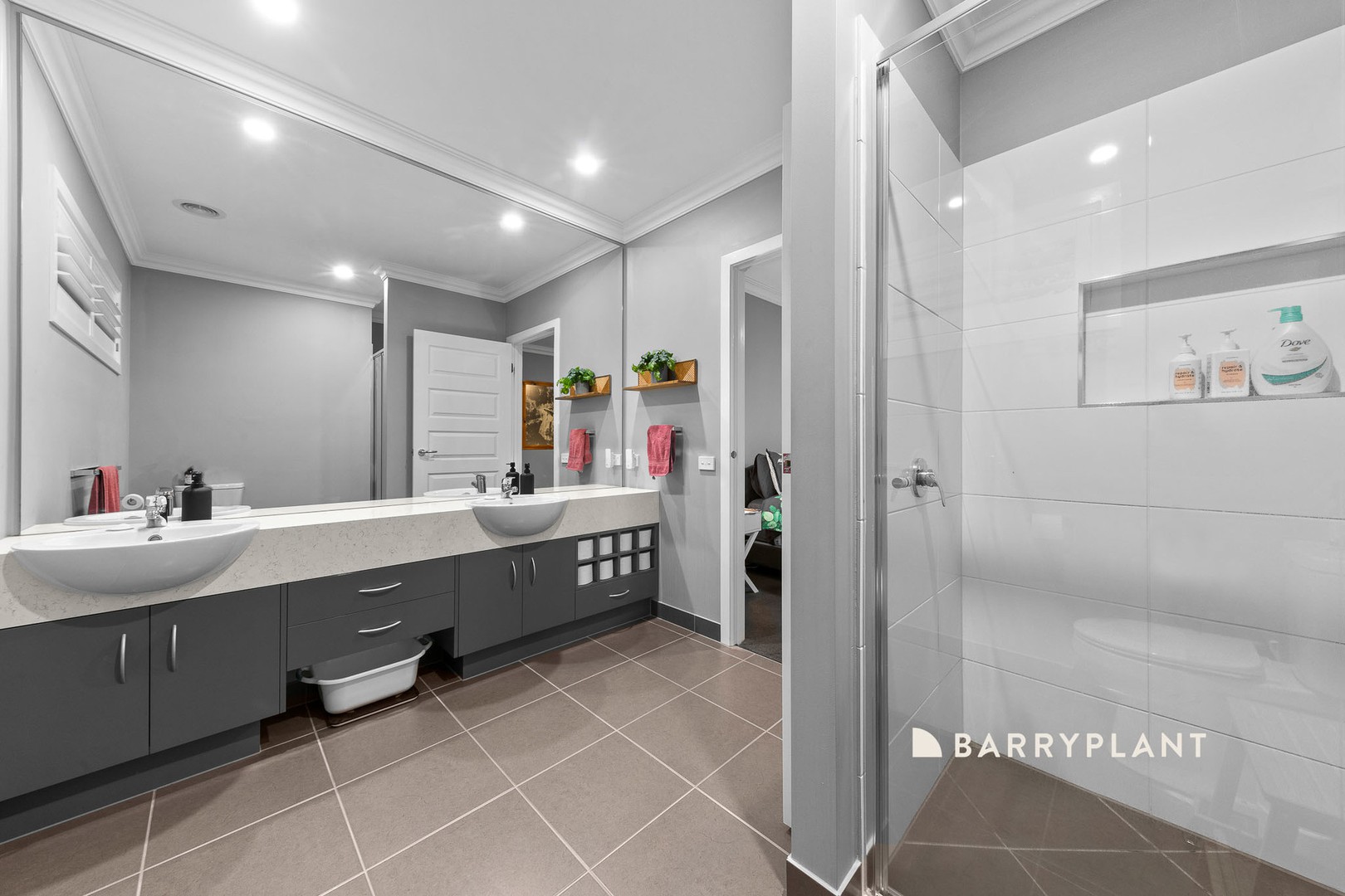 29 Kendal Avenue, Warragul, VIC 3820, Warragul - Thumbnail 8