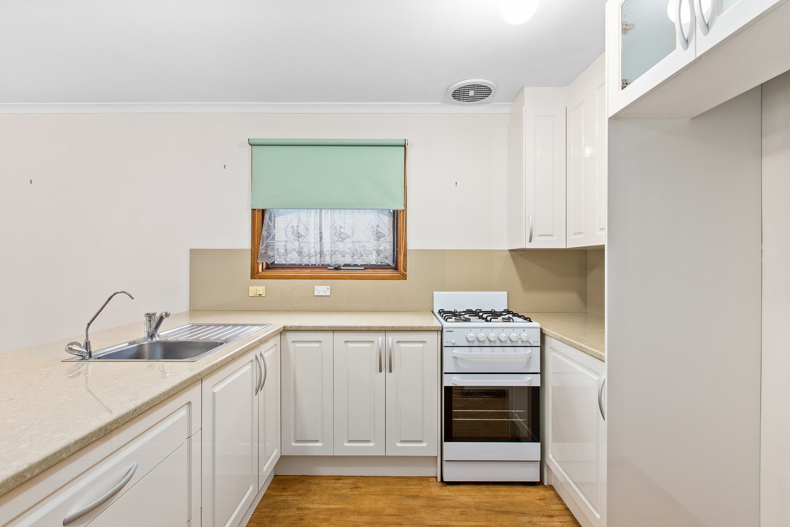 29 Lavender Drive, Parafield Gardens, SA 5107, Parafield Gardens - Thumbnail 3