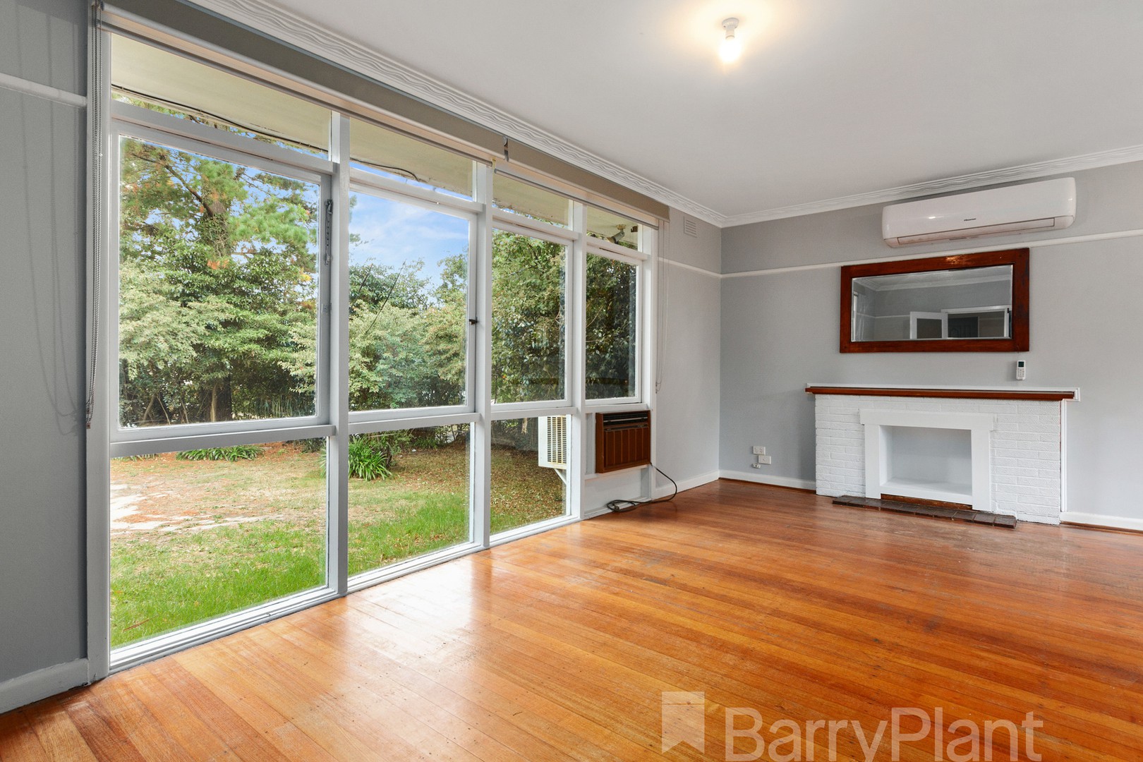 29 Lucille Avenue, Croydon South, VIC 3136 - Thumbnail 2 - 04/04/2025