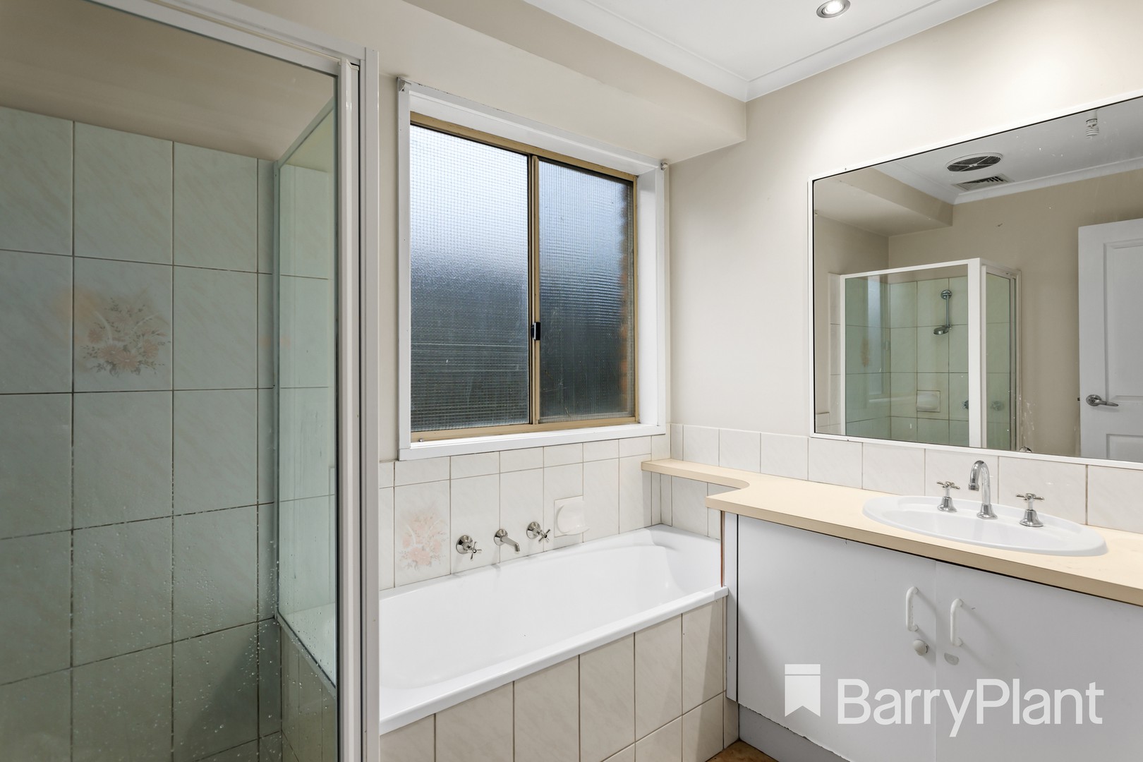 29 Meadow Glen Drive, Epping, VIC 3076, Epping - Thumbnail 7