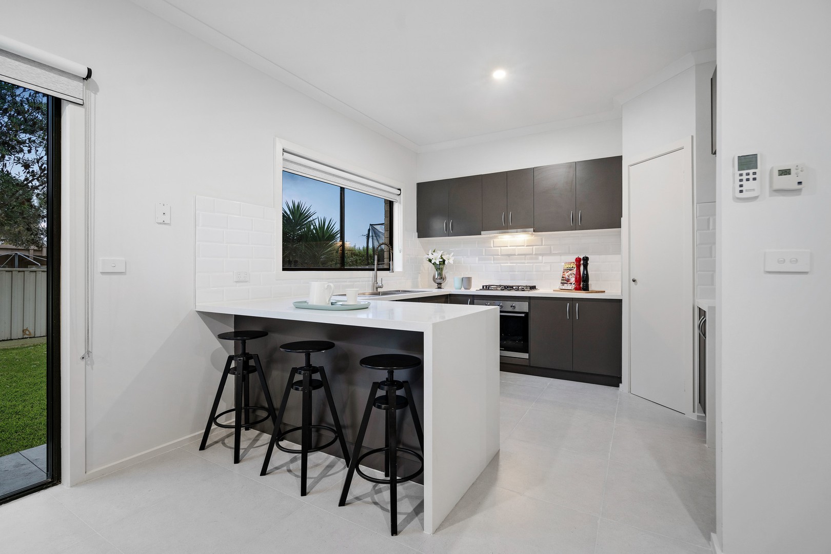 29 Menzies Drive, Burnside Heights, VIC 3023, Burnside Heights - Thumbnail 5