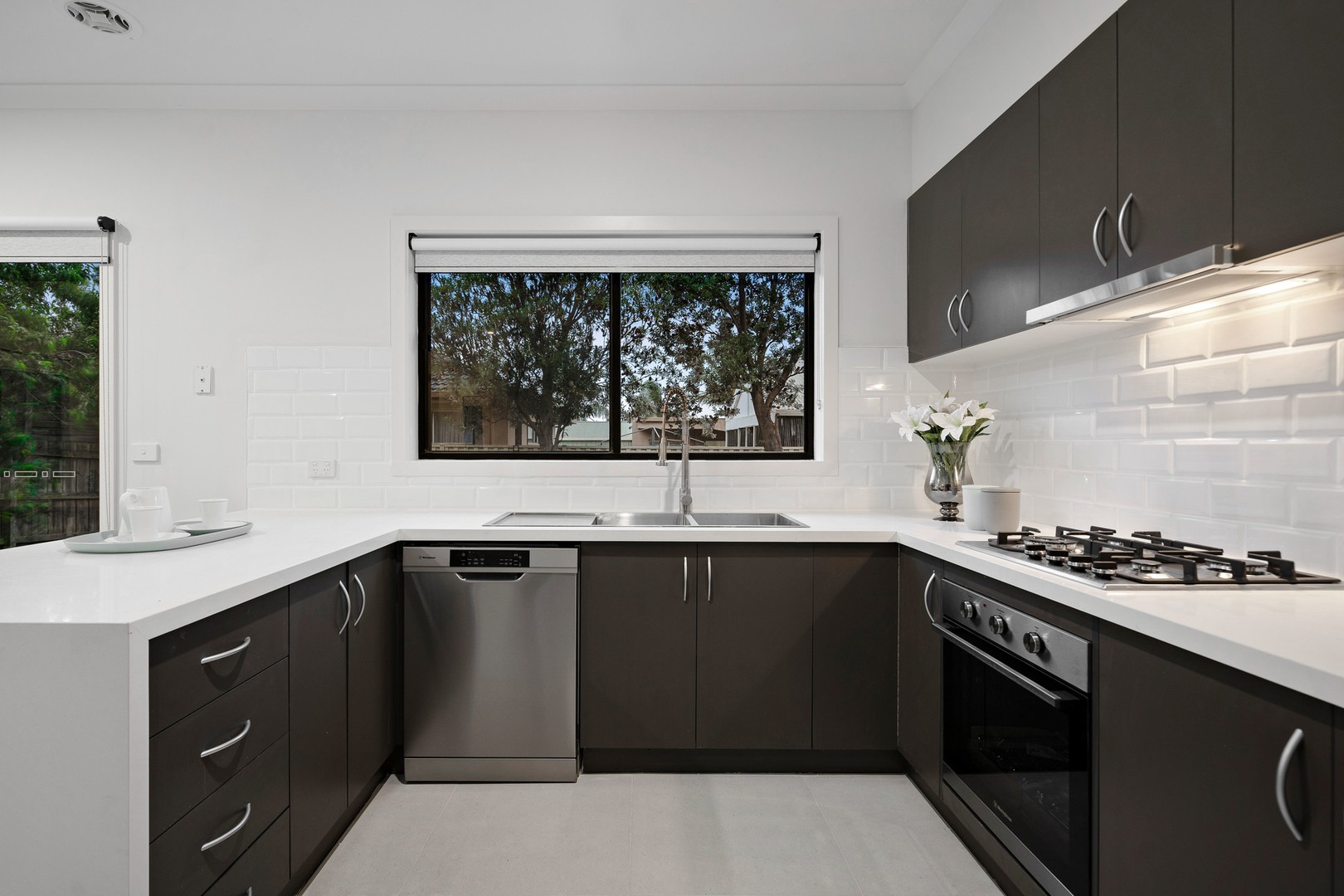 29 Menzies Drive, Burnside Heights, VIC 3023, Burnside Heights - Thumbnail 6