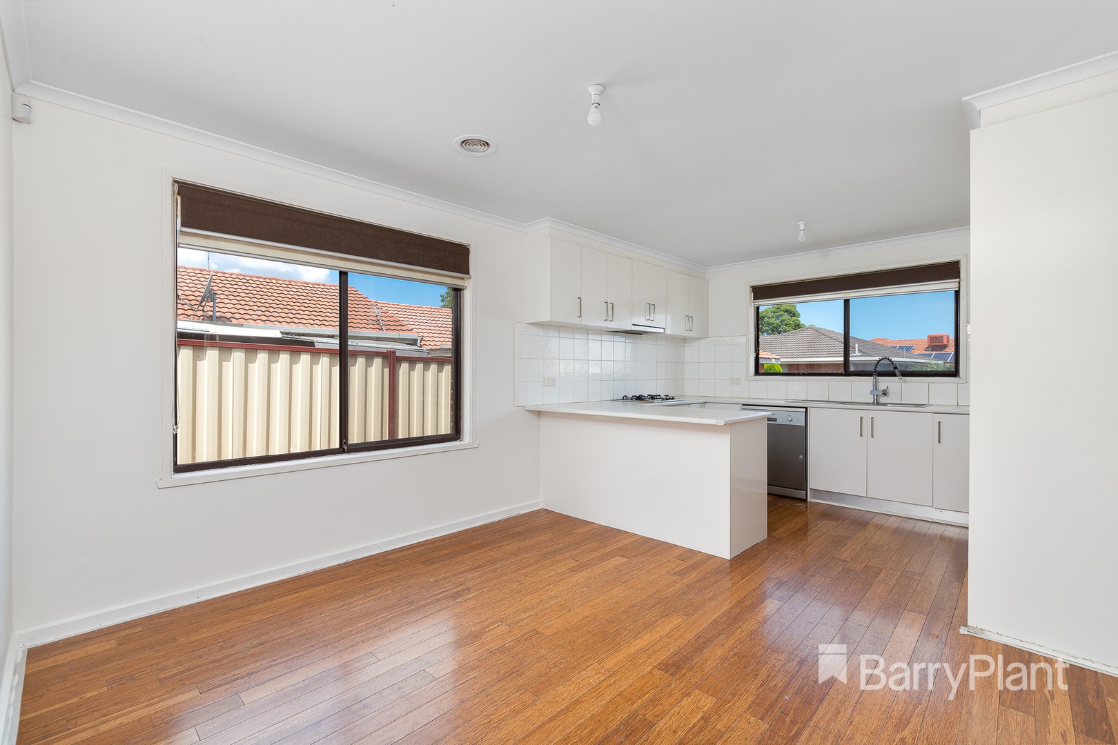 29 Mitchell Crescent, Meadow Heights, VIC 3048, Meadow Heights - Thumbnail 3