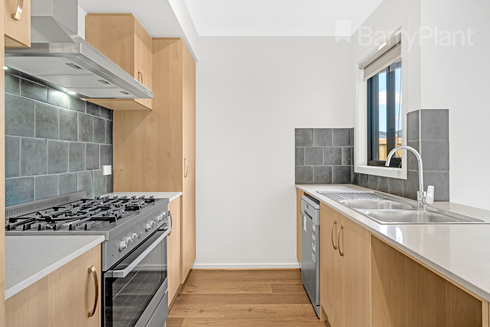 29 Norman Road, Donnybrook, VIC 3064, Donnybrook - Thumbnail 3