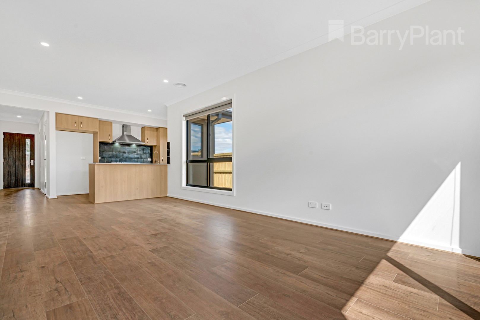 29 Norman Road, Donnybrook, VIC 3064, Donnybrook - Thumbnail 4