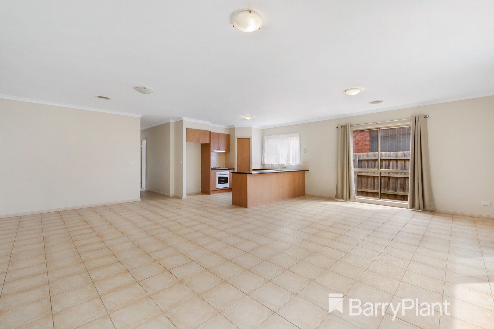 29 Retford Close, Werribee, VIC 3030, Werribee - Thumbnail 4