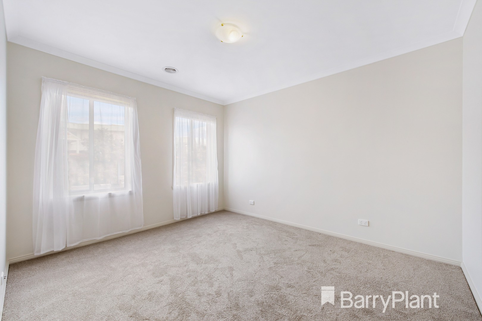 29 Retford Close, Werribee, VIC 3030, Werribee - Thumbnail 6
