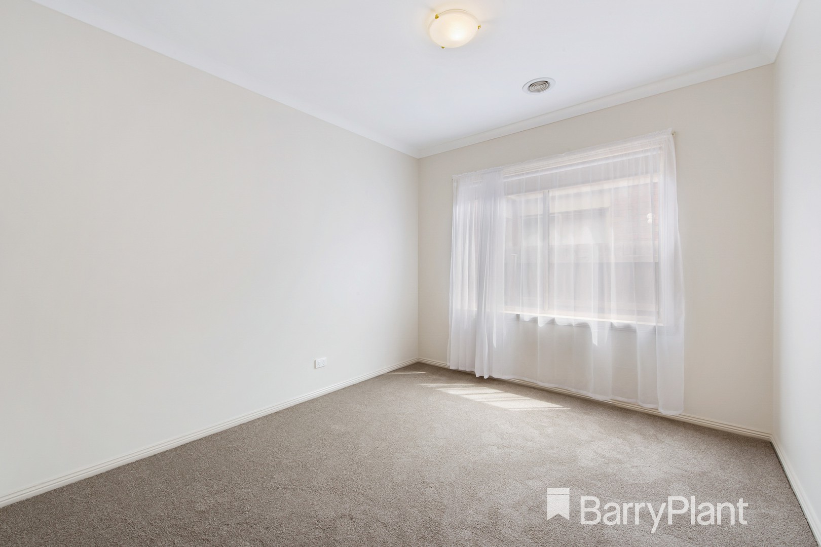 29 Retford Close, Werribee, VIC 3030, Werribee - Thumbnail 8