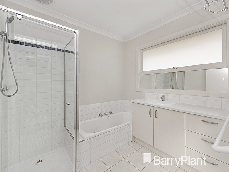 29 Rosina Drive, Melton, VIC 3337, Melton - Thumbnail 7